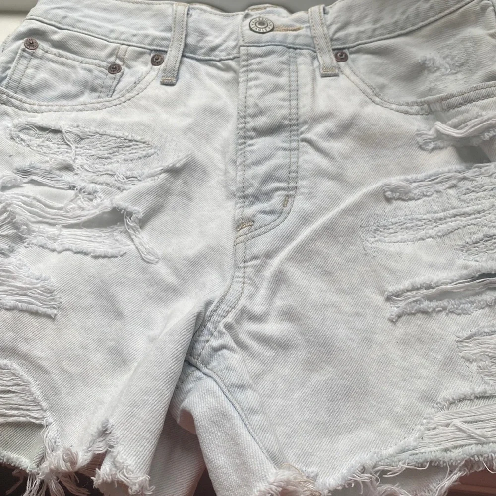 American eagle light denim   ripped shorts
